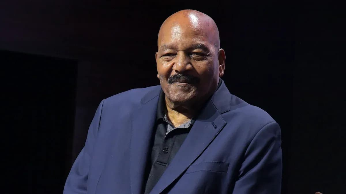 Jim Brown image